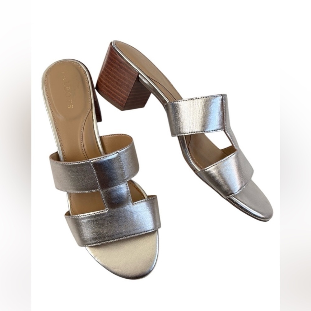 Like New Talbots Leather Tilly Block Heel Sandals Silver Size 9 1/2